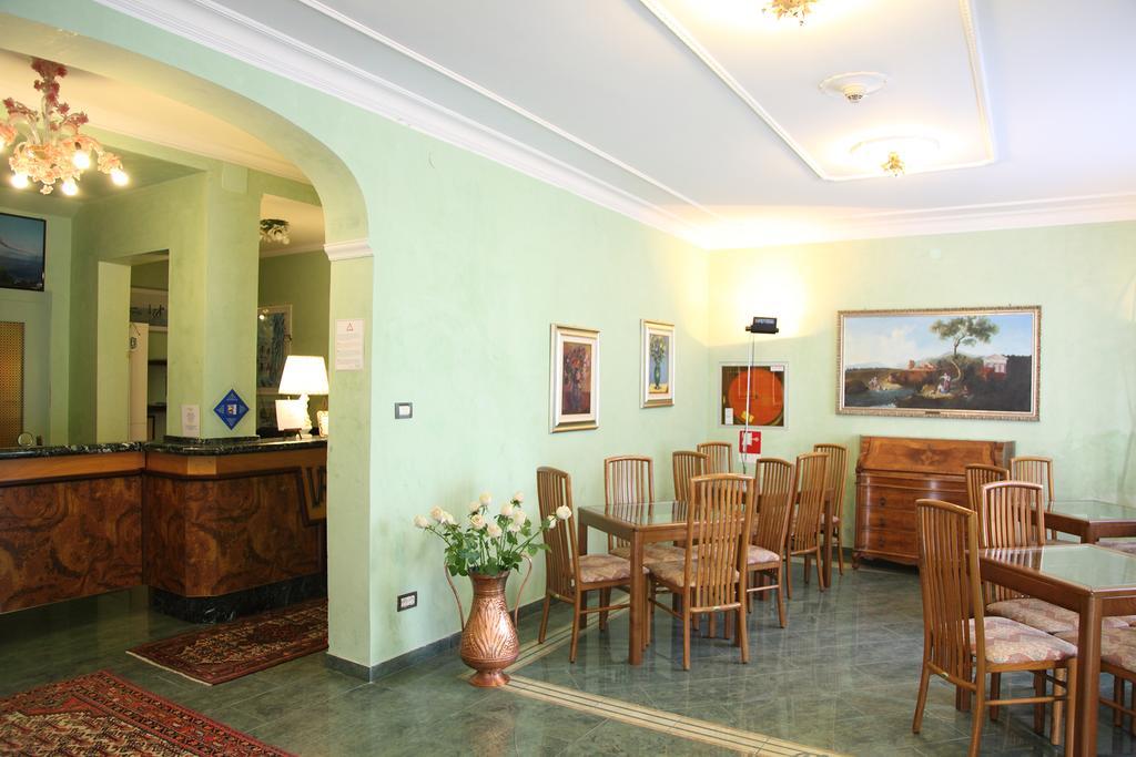Rosa Hotel