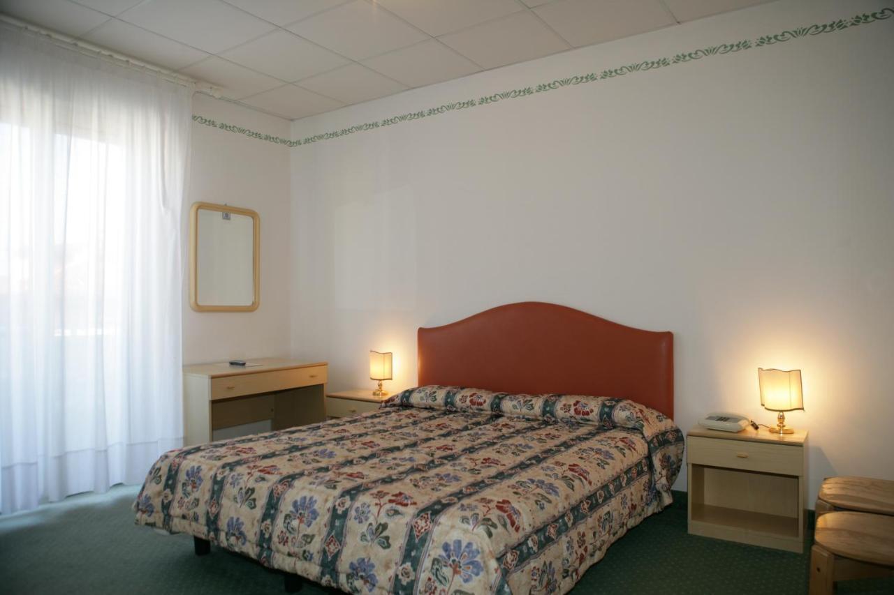 Hotel Rosa 3*